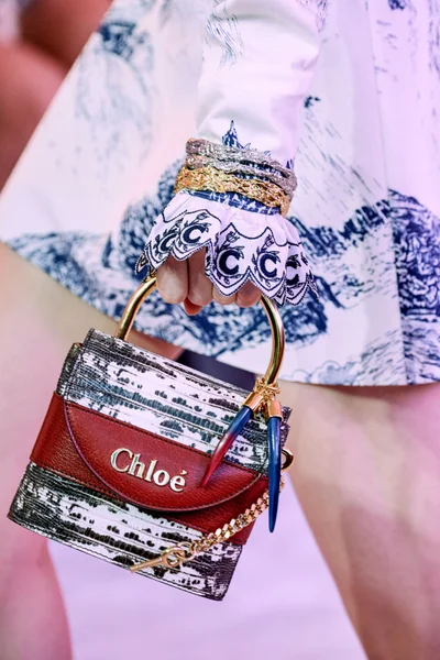 Look 20